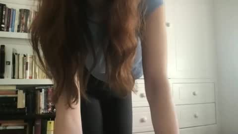 longlabiaslut online show from November 8, 2025, 11:43 am