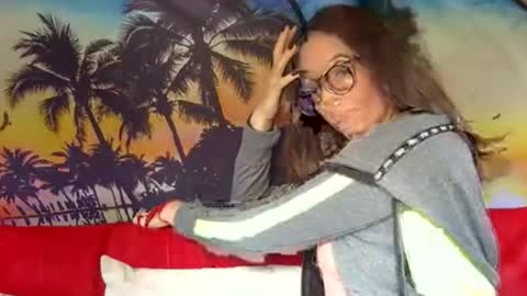 Snapshot of longlegstammy chatting on July 24, 2026, 1:42 pm Cutenurse91 online show from July 24, 2026, 1:42 pm