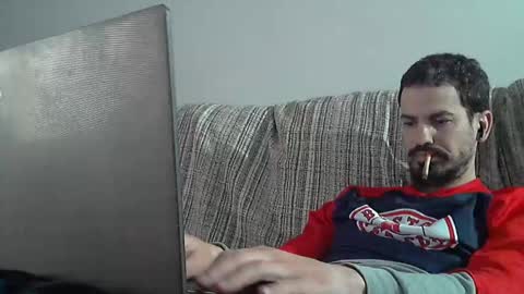 Alejandro Rulitos Twitter longnight55 Intagram 5longnight5 online show from February 13, 2025, 4:17 pm