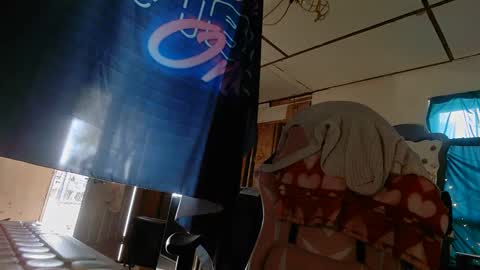 Londoncashmere69  online show from March 3, 2025, 6:33 pm