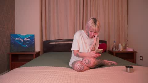 Snapshot of lookatmehabibi_ chatting on November 26, 2025, 2:07 pm Adele Ellie and Lou Sally Dana and Bonnie online show from November 26, 2025, 2:07 pm