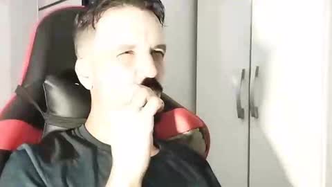 Snapshot of lookaz4010 chatting on February 25, 2025, 3:27 pm Lucas online show from February 25, 2025, 3:27 pm