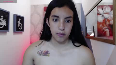 Loornna  mirr online show from November 24, 2025, 2:06 pm