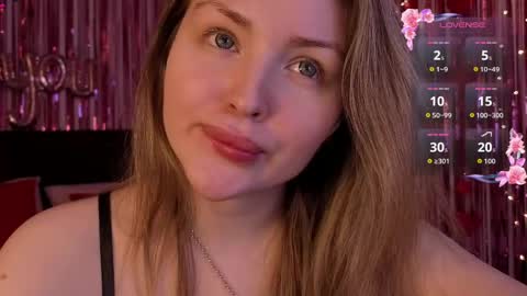 Lora online show from April 15, 2026, 7:58 pm