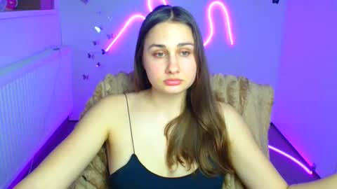 Lora online show from March 13, 2026, 7:09 pm