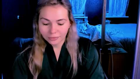 Lora online show from November 6, 2025, 3:07 am