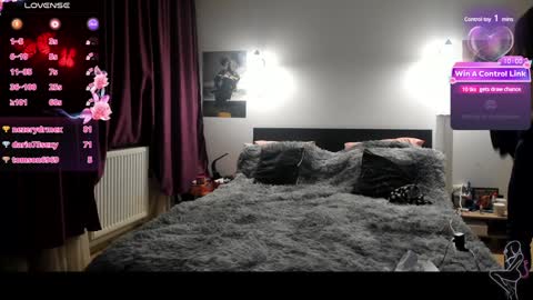 Lora online show from January 15, 2025, 3:29 pm