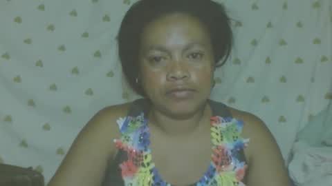 LorahVane online show from April 18, 2026, 2:59 am