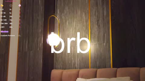 Snapshot of loraineluff chatting on February 4, 2025, 5:12 pm Loraine online show from February 4, 2025, 5:12 pm