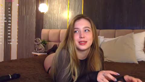 Snapshot of loraineluff chatting on February 12, 2025, 8:50 pm Loraine online show from February 12, 2025, 8:50 pm