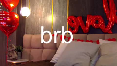 Snapshot of loraineluff chatting on February 18, 2025, 5:42 pm Loraine online show from February 18, 2025, 5:42 pm