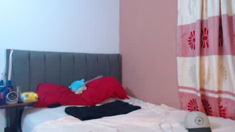 Snapshot of lord_dainn chatting on June 19, 2026, 1:43 am lord_dainn online show from June 19, 2026, 1:43 am