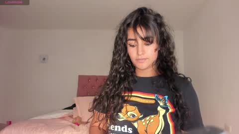 lore_rey online show from January 6, 2025, 5:52 am