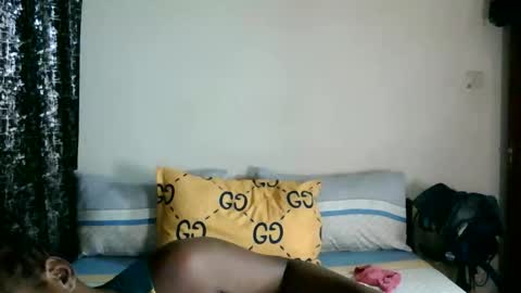 loreen online show from November 24, 2025, 7:02 pm