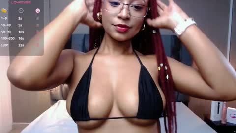 Snapshot of lorena_vieira_ chatting on December 22, 2024, 9:31 pm Lorena Vieira  online show from December 22, 2024, 9:31 pm