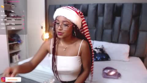 Snapshot of lorena_vieira_ chatting on December 31, 2024, 7:51 pm Lorena Vieira  online show from December 31, 2024, 7:51 pm