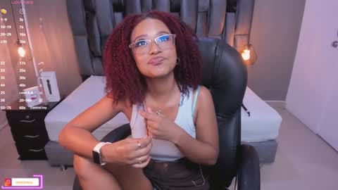 Snapshot of lorena_vieira_ chatting on January 16, 2025, 9:08 pm Lorena Vieira  online show from January 16, 2025, 9:08 pm