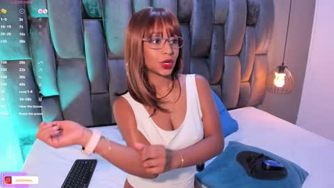 Snapshot of lorena_vieira_ chatting on January 24, 2025, 10:19 pm Lorena Vieira  online show from January 24, 2025, 10:19 pm