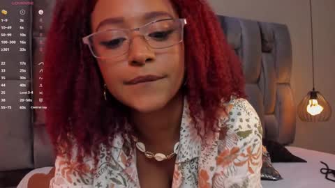 Snapshot of lorena_vieira_ chatting on February 7, 2025, 8:31 pm Lorena Vieira  online show from February 7, 2025, 8:31 pm