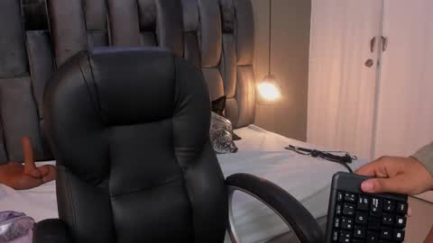 Snapshot of lorena_vieira_ chatting on February 9, 2025, 12:17 am Lorena Vieira  online show from February 9, 2025, 12:17 am