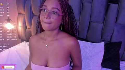 Snapshot of lorena_vieira_ chatting on February 28, 2025, 12:21 am Lorena Vieira  online show from February 28, 2025, 12:21 am