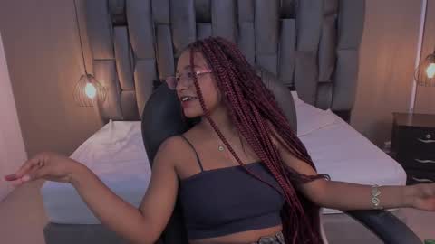 Snapshot of lorena_vieira_ chatting on March 2, 2025, 8:07 pm Lorena Vieira  online show from March 2, 2025, 8:07 pm