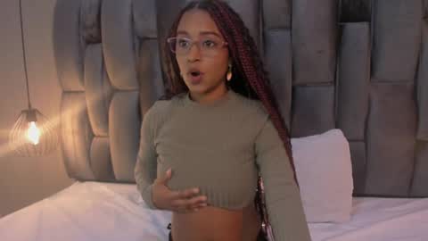 Snapshot of lorena_vieira_ chatting on March 7, 2025, 7:27 pm Lorena Vieira  online show from March 7, 2025, 7:27 pm