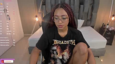 Snapshot of lorena_vieira_ chatting on March 10, 2025, 11:38 pm Lorena Vieira  online show from March 10, 2025, 11:38 pm