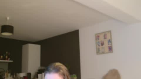 Amelia online show from October 10, 2025, 7:02 pm