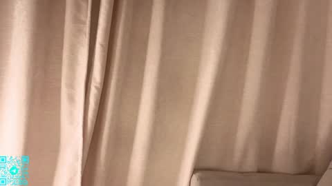 Chloe for Fan BlackHole online show from April 24, 2026, 5:48 pm