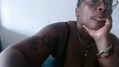 Snapshot of loretybighot chatting on December 30, 2024, 9:40 pm loretybighot online show from December 30, 2024, 9:40 pm
