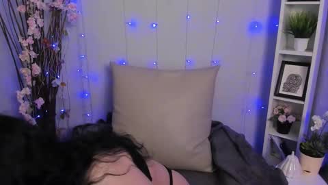 Lori online show from March 16, 2026, 3:45 am