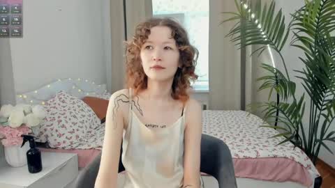 Snapshot of lorineponter chatting on June 4, 2026, 7:14 am Ronny online show from June 4, 2026, 7:14 am