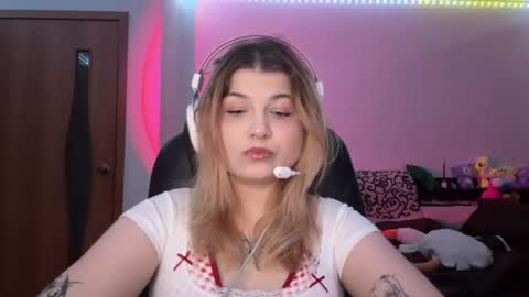 Snapshot of lorrainepurkiss chatting on June 29, 2026, 10:15 am Stasha online show from June 29, 2026, 10:15 am