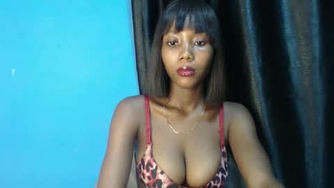 lorrycutie16 online show from April 27, 2026, 3:32 pm