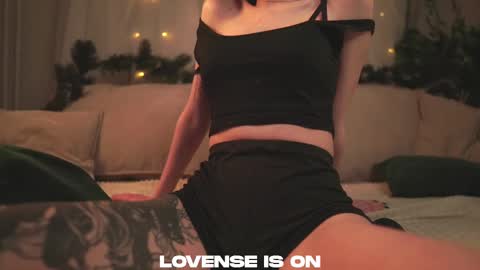 Jess online show from January 16, 2026, 2:10 pm