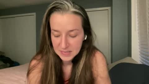 lothlori online show from March 8, 2026, 11:41 pm