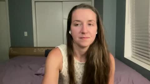 Snapshot of lothlori chatting on May 21, 2026, 12:39 am lothlori online show from May 21, 2026, 12:39 am