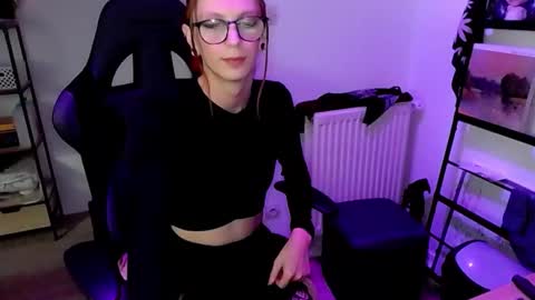 Lou online show from October 15, 2025, 1:44 pm