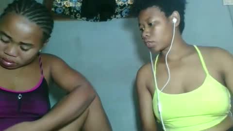 louane98 online show from April 14, 2026, 10:43 am