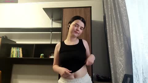 Esma online show from June 25, 2026, 9:14 am