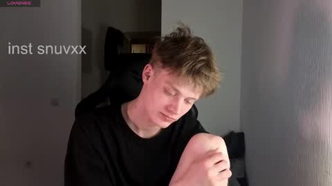 louie_evans online show from May 15, 2026, 4:14 pm