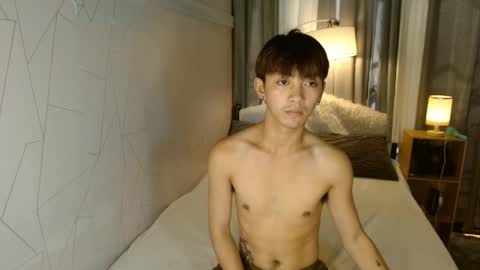 Snapshot of louieismy_name chatting on December 7, 2024, 2:42 am ignot ursh online show from December 7, 2024, 2:42 am