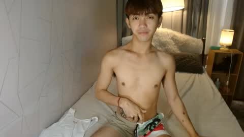 Snapshot of louieismy_name chatting on December 11, 2024, 12:54 am ignot ursh online show from December 11, 2024, 12:54 am