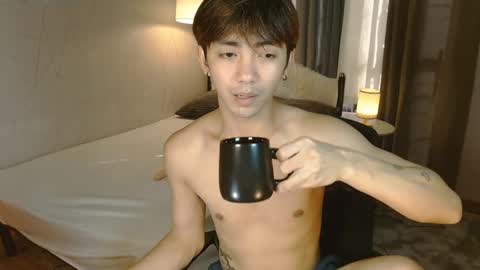 Snapshot of louieismy_name chatting on December 31, 2024, 1:04 am ignot ursh online show from December 31, 2024, 1:04 am