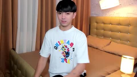 Snapshot of louieismy_name chatting on October 19, 2025, 5:19 am ignot ursh online show from October 19, 2025, 5:19 am