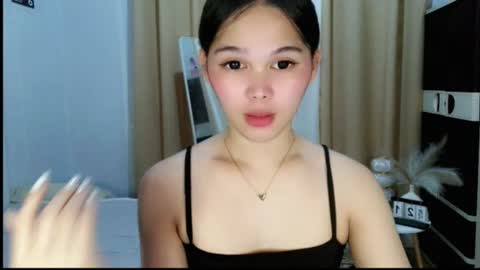 Snapshot of louilalicious chatting on June 22, 2026, 12:35 am louilalicious online show from June 22, 2026, 12:35 am