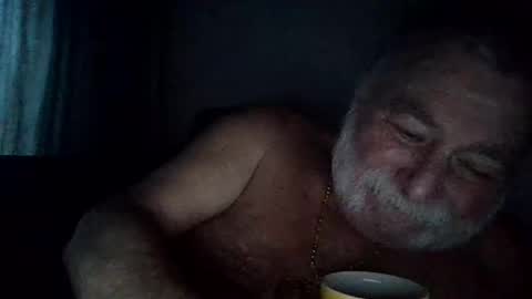 louis_chokdee online show from January 6, 2025, 3:40 pm