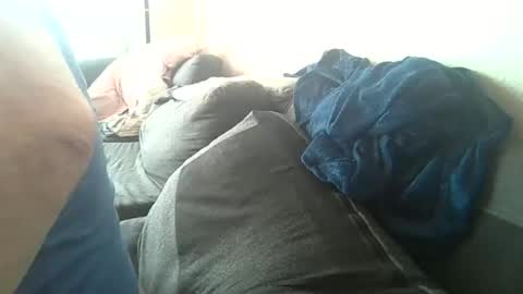 louis_chokdee online show from September 8, 2025, 3:11 pm