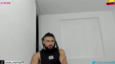 louis_marley_ online show from April 1, 2026, 11:02 pm